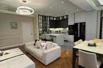 Satılır Yeni Tikili Gənclikdə 