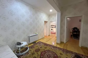 Satılır Həyət Evi Yeni Ramana Qəsəbəsida 