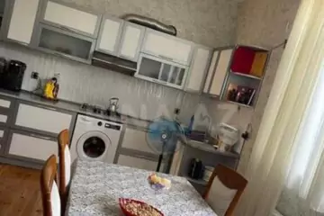 Satılır Həyət Evi Binədə 