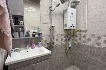 Satılır Köhnə Tikili 3-cü Mikrorayonda 