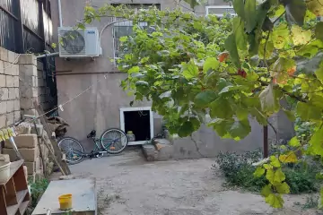 Satılır Həyət Evi Bakıda 