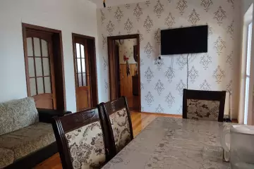 Satılır Həyət Evi Buzovnada 