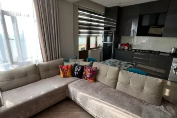 Satılır Yeni Tikili Masazırda 