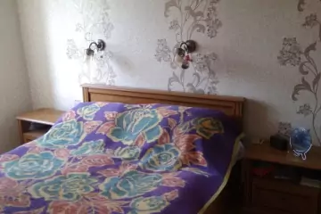 Aylıq Kirayə Köhnə Tikili Mərkəzdə 