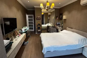 Satılır Köhnə Tikili Ukraniya Dairəsida 