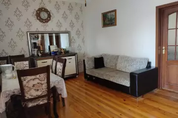 Satılır Həyət Evi Buzovnada 