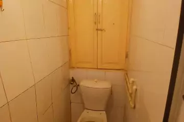 Satılır Köhnə Tikili 4-cü Mikrorayonda 