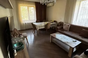 Satılır Köhnə Tikili Ukraniya Dairəsida 