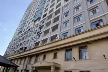 Satılır Yeni Tikili 8-ci Kilometrdə 