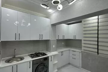 Satılır Köhnə Tikili Ukraniya Dairəsida 