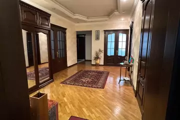 Satılır Yeni Tikili Beşmərtəbədə 