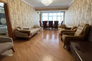 Satılır Köhnə Tikili Yasamalda 