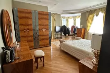 Satılır Yeni Tikili Beşmərtəbədə 