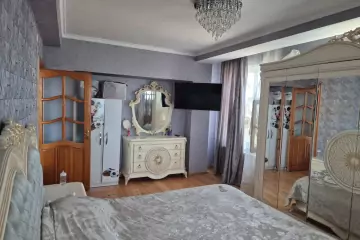 Satılır Köhnə Tikili Yasamalda 