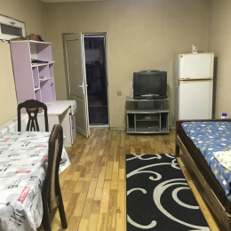 Kirayə 1 otaqlı Köhnə Tikili 40 m², Yasamal