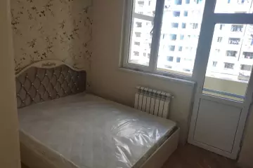 Satılır Yeni Tikili Bakı Kinoteatrıda 