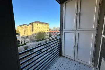 Satılır Köhnə Tikili İzmir Parkı 