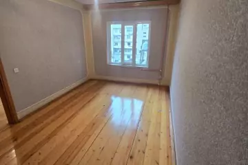 Satılır Köhnə Tikili Yeni Yasamalda 