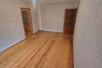 Satılır Köhnə Tikili Yeni Yasamalda 