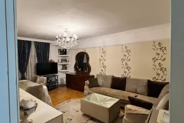 Satılır Köhnə Tikili Bakı Kinoteatrıda 