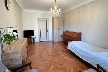 Satılır Köhnə Tikili İzmir Parkı 