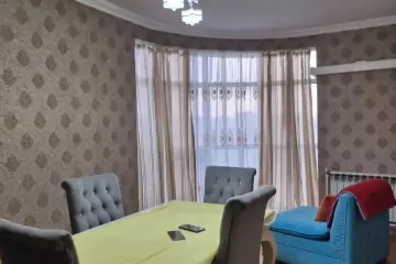 Satılır Yeni Tikili Bakıxanovda 