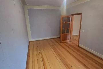 Satılır Köhnə Tikili Yeni Yasamalda 