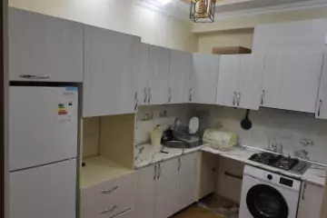 Satılır Yeni Tikili Bakı Kinoteatrıda 