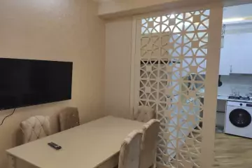 Satılır Yeni Tikili Bakı Kinoteatrıda 