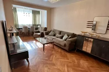 Satılır Köhnə Tikili İzmir Parkı 