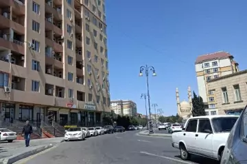 Satılır Yeni Tikili 4-cü Mikrorayonda 