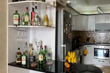 Satılır Yeni Tikili Bakı Kinoteatrıda 