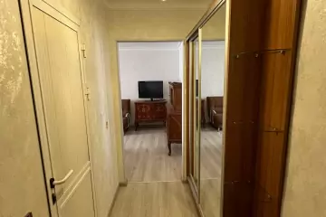 Satılır Köhnə Tikili Yasamalda 