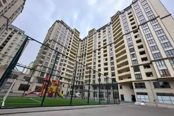 Satılır Yeni Tikili Heydər əliyev Mərkəzində 
