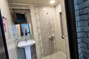 Satılır Köhnə Tikili Bakı Kinoteatrıda 