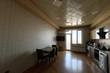 Satılır Yeni Tikili 4-cü Mikrorayonda 