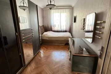 Satılır Köhnə Tikili İzmir Parkı 