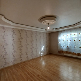 Satılır 3 otaqlı Həyət evi 121 m², 3 sot  torpaq, 12-ci mikrorayon