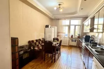 Satılır Yeni Tikili Yeni Yasamalda 