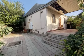 Satılır Həyət Evi 12-ci Mikrorayonda 