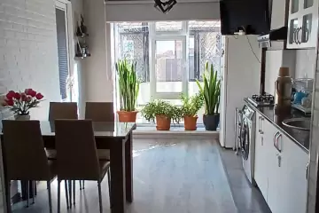 Satılır Köhnə Tikili Bakıxanovda 