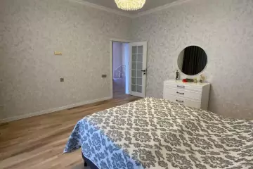 Satılır Bağ Evi Buzovnada 