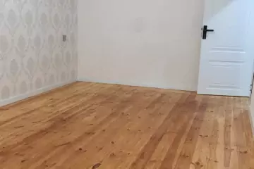 Satılır Köhnə Tikili Bakıxanovda 