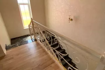 Satılır Bağ Evi Buzovnada 