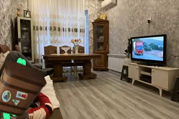 Satılır Həyət Evi Yeni Ramana Qəsəbəsida 