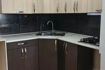 Satılır Köhnə Tikili Bakıxanovda 