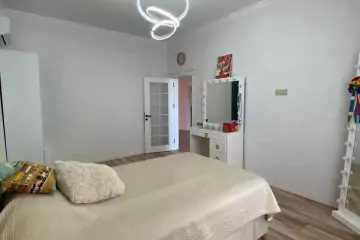 Satılır Bağ Evi Buzovnada 