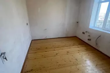 Satılır Həyət Evi Masazırda 