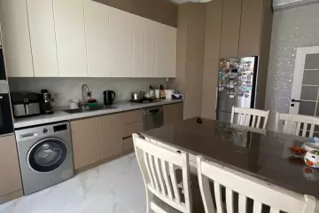 Satılır Bağ Evi Buzovnada 