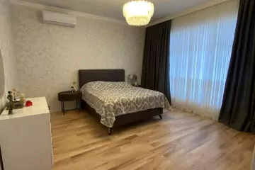 Satılır Bağ Evi Buzovnada 